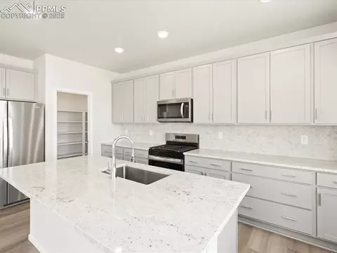 10448 Devoncove Dr, Peyton, CO 80831 photo 8