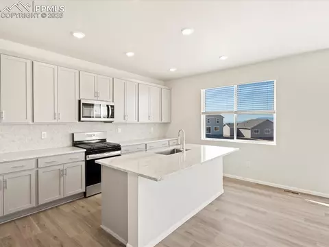 10448 Devoncove Dr, Peyton, CO 80831 photo 6