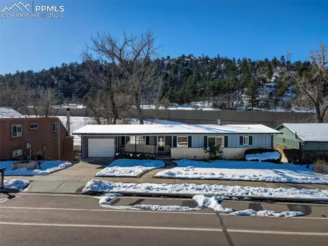 2413 Flintridge Dr, Colorado Springs, CO 80918
