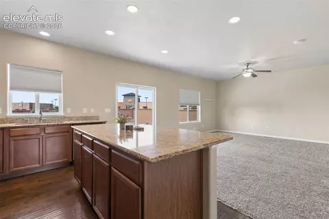 Living - 11909 Eagle Crest Ct, Peyton, CO 80831 photo 2 of 7
