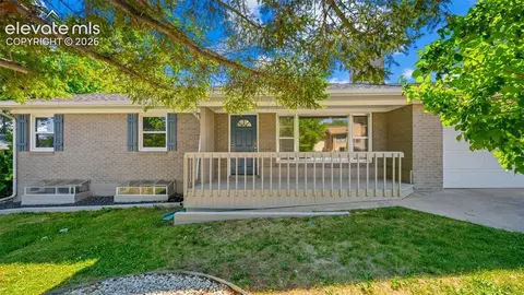 10 El Sereno Dr, Colorado Springs, CO 80906