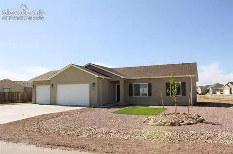 571 N Campbell Dr, Pueblo West, CO 81007