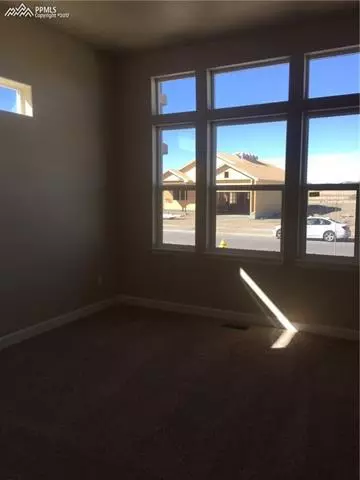 9945 Golf Crest Dr, Peyton, CO 80831 photo 4