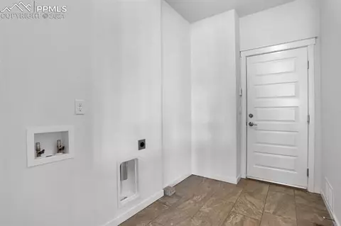 10095 Mount Princeton Dr, Peyton, CO 80831 photo 22