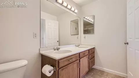 9961 E Idaho Cir #202, Denver, CO 80247 photo 18