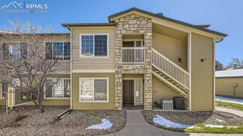 9961 E Idaho Cir #202, Denver, CO 80247