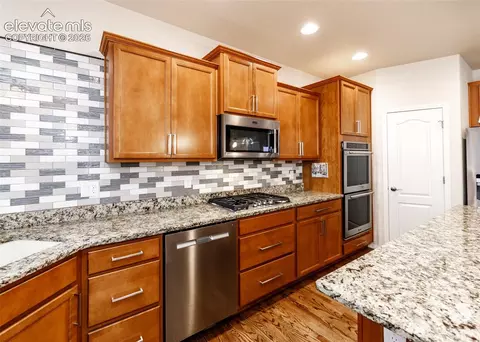 Kitchen - 12931 Stone Valley Dr, Peyton, CO 80831 photo 5 of 6