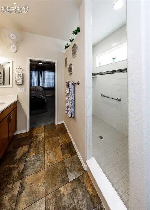 Bath - 12931 Stone Valley Dr, Peyton, CO 80831 photo 2 of 7