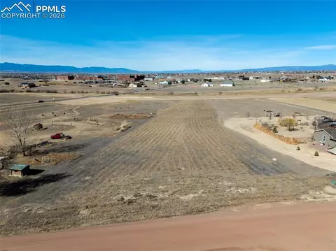 657 S Vallejo Dr, Pueblo West, CO 81007