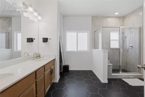 Bath - 11100 Rolling Mesa Dr, Peyton, CO 80831 photo 2 of 3