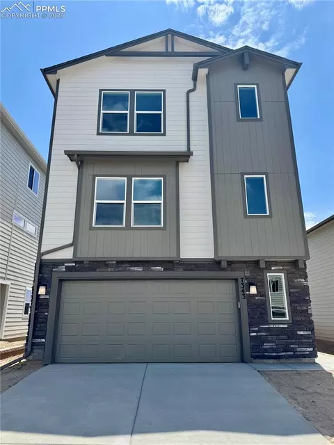 7343 Cornice Pt, Colorado Springs, CO 80923
