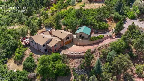 812 Crystal Park Rd, Manitou Springs, CO 80829
