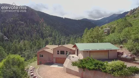 812 Crystal Park Rd, Manitou Springs, CO 80829