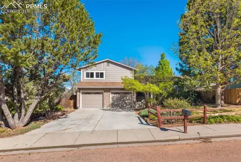 7470 Cabin Ridge Dr, Colorado Springs, CO 80911