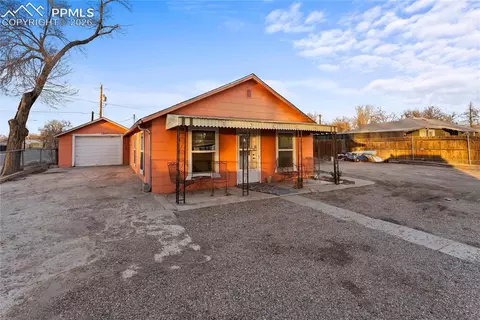 2201 E 8th St, Pueblo, CO 81001