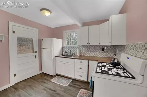 9560 Mountain Rd, Cascade, CO 80809 photo 5