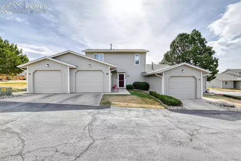 7570 Picacho Ct, Colorado Springs, CO 80920