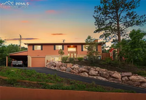 443 E Fountain Pl, Manitou Springs, CO 80829