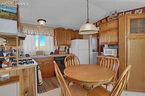 4685 S Yoder Rd, Yoder, CO 80864 photo 11