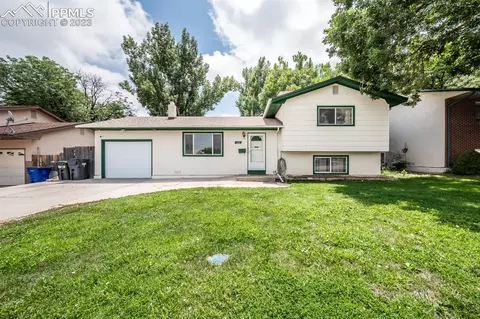 122 Deauville Ln, Pueblo, CO 81005