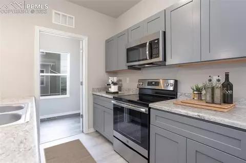 8041 Nico Way, Peyton, CO 80831 photo 2