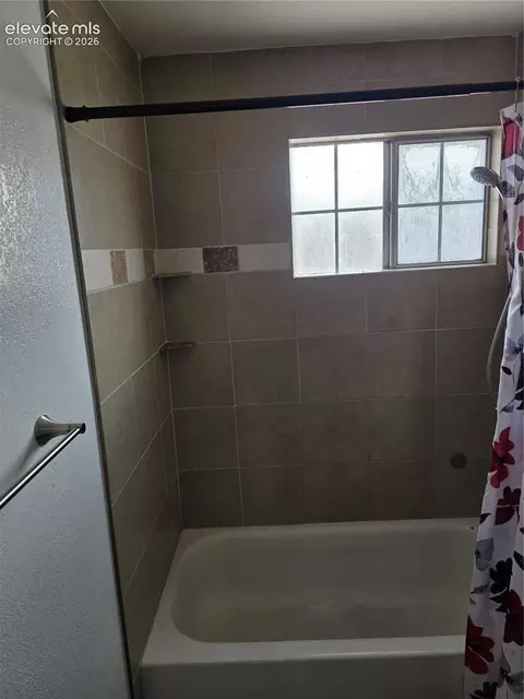 3250 Van Teylingen Dr #H, Colorado Springs, CO 80917