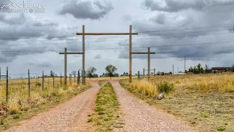 12180 Garrett Rd, Peyton, CO 80831 photo 2