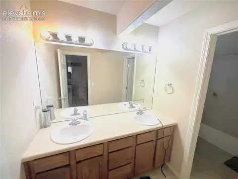Bath - 9845 Everglades Dr, Peyton, CO 80831 photo 2 of 7