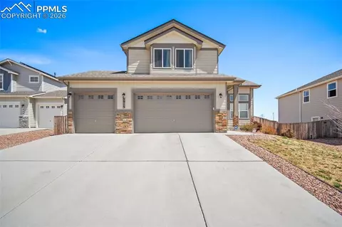 5915 Mumford Dr, Colorado Springs, CO 80925