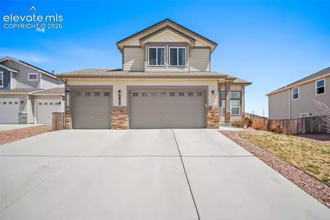 5915 Mumford Dr, Colorado Springs, CO 80925