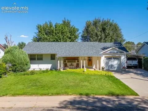 1808 Lynwood Ln, Pueblo, CO 81005
