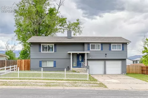934 Potter Dr, Colorado Springs, CO 80909