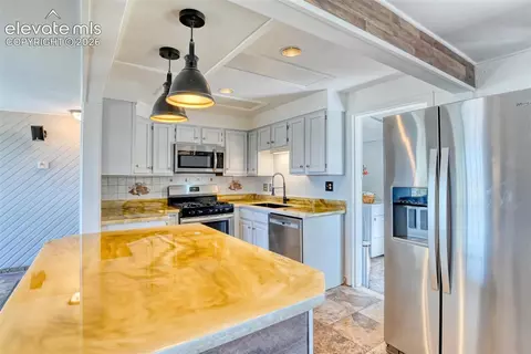 Kitchen - 10970 Garrett Rd, Peyton, CO 80831 photo 1 of 4