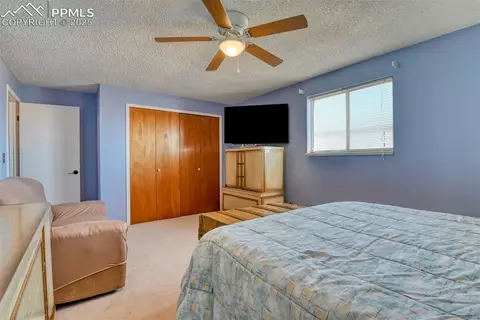Bedroom - 10970 Garrett Rd, Peyton, CO 80831 photo 12 of 13