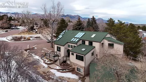 114 Sunbird Cliffs Ln, Colorado Springs, CO 80919
