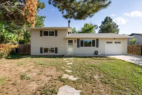 2429 Launcelot Ct, Colorado Springs, CO 80904