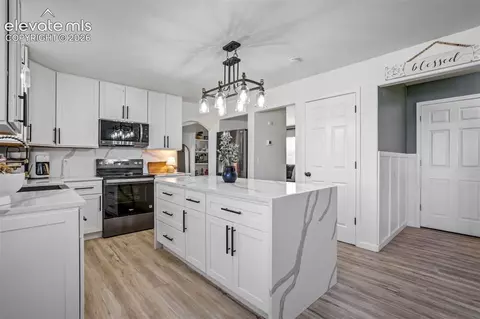 Kitchen - 10065 Litchfield St, Peyton, CO 80831 photo 4 of 5