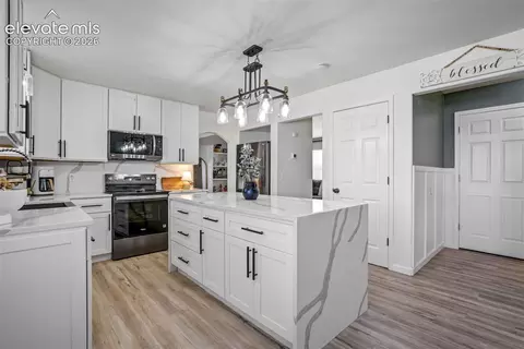 Kitchen - 10065 Litchfield St, Peyton, CO 80831 photo 4 of 5