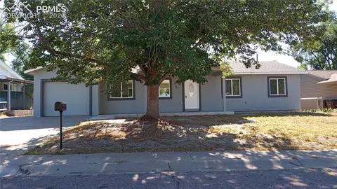 517 Cypress Dr, Colorado Springs, CO 80911