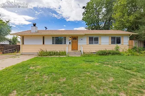 3940 Hollybrook Ln, Pueblo, CO 81005