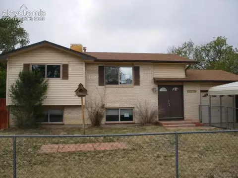 7210 Metropolitan St, Colorado Springs, CO 80911