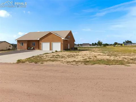 1207 W De La Vista Ct, Pueblo West, CO 81007