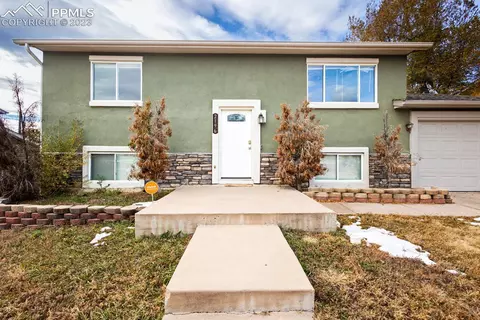 2196 Flintwood Dr, Colorado Springs, CO 80910