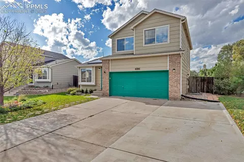 4386 Gunbarrel Dr, Colorado Springs, CO 80925