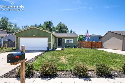 3389 Foxridge Dr, Colorado Springs, CO 80916