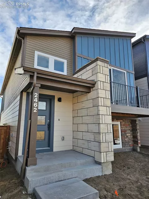 2462 Pony Club Ln, Colorado Springs, CO 80922