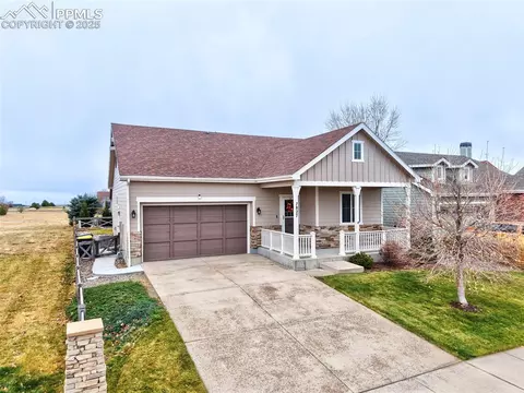 7827 Briarthorn Ln, Colorado Springs, CO 80927