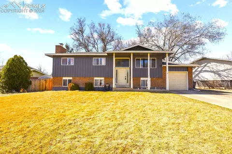40 Willis Dr, Colorado Springs, CO 80911