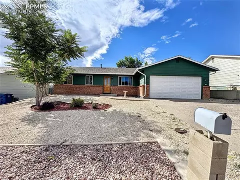 612 Harding Ave, Canon City, CO 81212