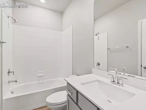 13375 Valley Peak Dr, Peyton, CO 80831 photo 8